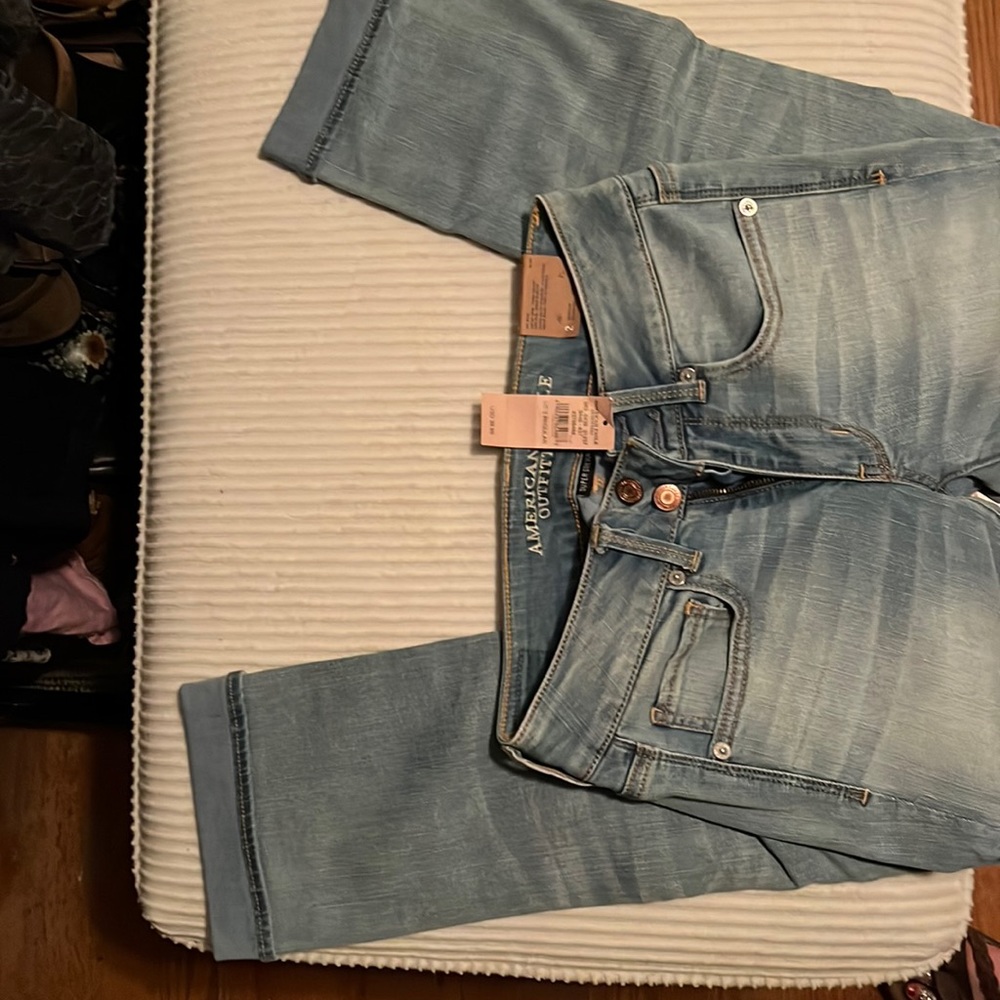 American Eagle artist capri jeans. superstretch NWT